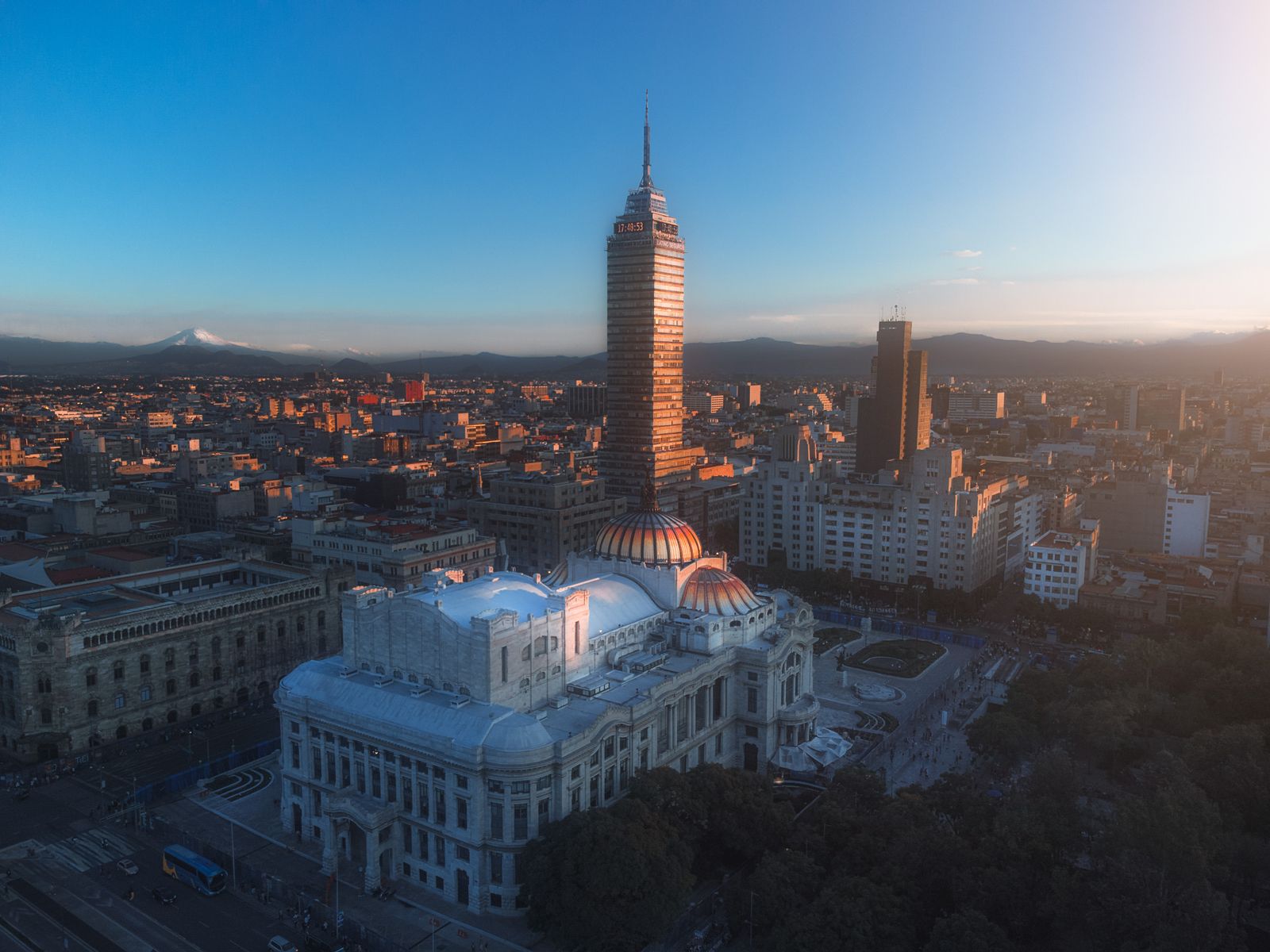 Mexico City skyline at dusk featuring Torre Latinoamericana